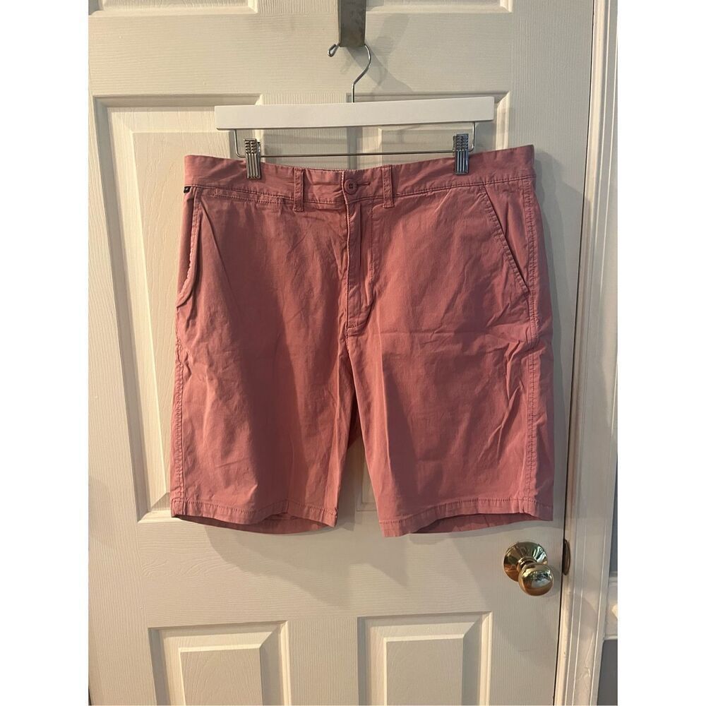 Halsey 44 Rose Plum Breakaway Bermuda Shorts sz 36 EUC